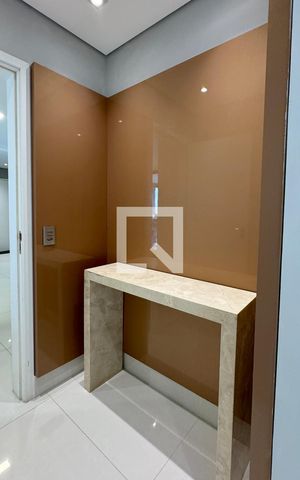 Apartamento à venda com 116m², 3 quartos e 2 vagasHall