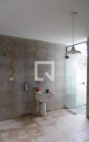Casa para alugar com 200m², 3 quartos e 2 vagas Casa para alugar com 200m², 3 quartos e 2 vagasLavanderia