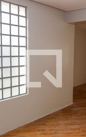 Casa para alugar com 200m², 3 quartos e 2 vagas Casa para alugar com 200m², 3 quartos e 2 vagassala