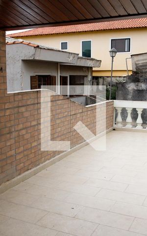 Casa para alugar com 200m², 3 quartos e 2 vagas Casa para alugar com 200m², 3 quartos e 2 vagasÁrea comum
