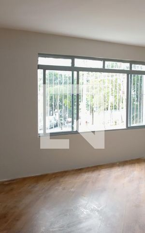 Casa para alugar com 200m², 3 quartos e 2 vagas Casa para alugar com 200m², 3 quartos e 2 vagassala
