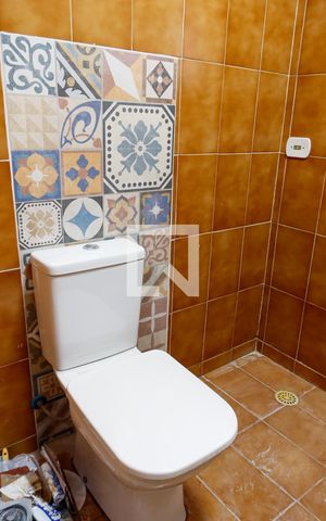 Casa para alugar com 200m², 3 quartos e 2 vagas Casa para alugar com 200m², 3 quartos e 2 vagasBanheiro