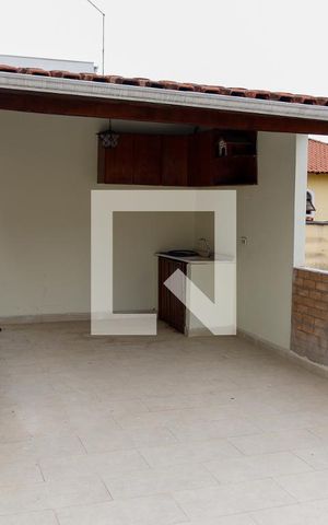 Casa para alugar com 200m², 3 quartos e 2 vagas Casa para alugar com 200m², 3 quartos e 2 vagasÁrea comum