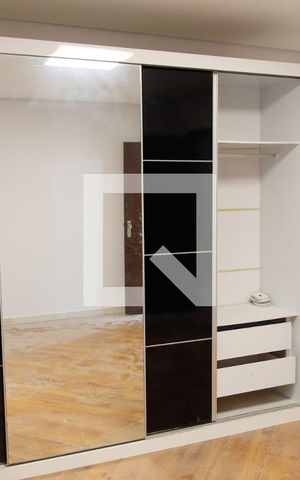 Casa para alugar com 200m², 3 quartos e 2 vagas Casa para alugar com 200m², 3 quartos e 2 vagasQuarto 1