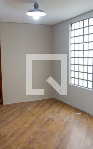 Casa para alugar com 200m², 3 quartos e 2 vagas Casa para alugar com 200m², 3 quartos e 2 vagassala