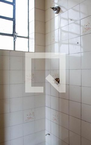Casa à venda com 220m², 2 quartos e 2 vagas Casa à venda com 220m², 2 quartos e 2 vagasBanheiro 2