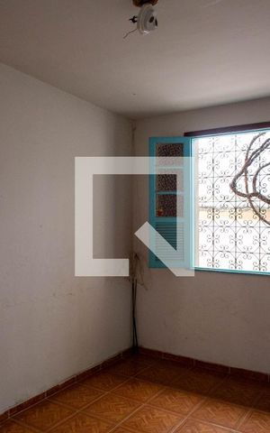 Casa à venda com 220m², 2 quartos e 2 vagas Casa à venda com 220m², 2 quartos e 2 vagasQuarto 2