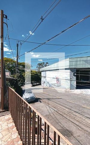 Casa à venda com 200m², 6 quartos e 3 vagasÁrea Externa
