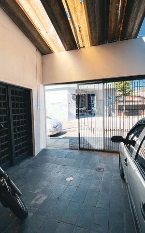 Casa à venda com 200m², 6 quartos e 3 vagasÁrea Externa