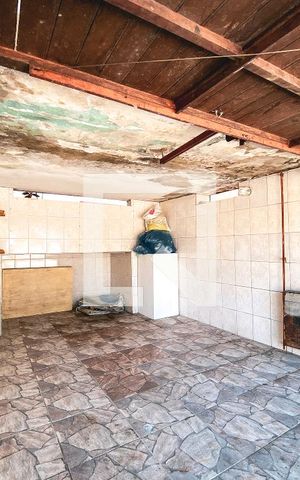 Casa à venda com 200m², 6 quartos e 3 vagasÁrea de Serviço