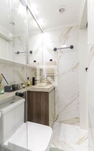 Apartamento à venda com 32m², 2 quartos e 1 vaga Apartamento à venda com 32m², 2 quartos e 1 vagaBanheiro