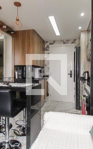Apartamento à venda com 32m², 2 quartos e 1 vaga Apartamento à venda com 32m², 2 quartos e 1 vagaSala