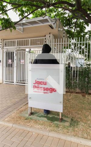 Apartamento à venda com 32m², 2 quartos e 1 vaga Apartamento à venda com 32m², 2 quartos e 1 vagaFachada do Prédio