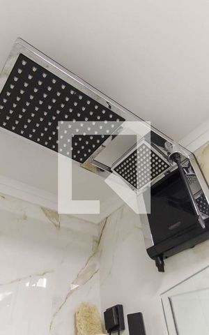 Apartamento à venda com 32m², 2 quartos e 1 vaga Apartamento à venda com 32m², 2 quartos e 1 vagaBanheiro
