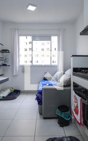 Apartamento à venda com 33m², 2 quartos e sem vaga Apartamento à venda com 33m², 2 quartos e sem vagaSala