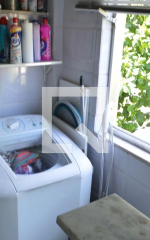 Apartamento à venda com 74m², 3 quartos e 1 vagaÁrea de Serviço