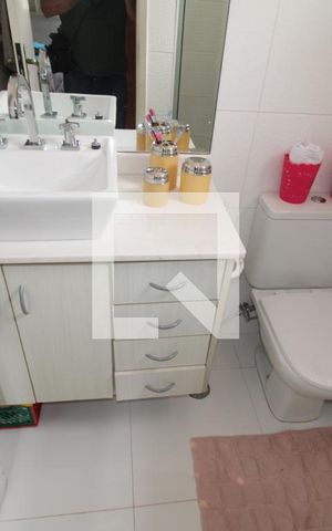 Apartamento à venda com 60m², 2 quartos e 1 vagaQuarto 1 - Banheiro