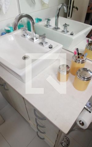 Apartamento à venda com 60m², 2 quartos e 1 vagaQuarto 1 - Banheiro