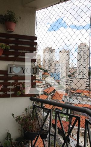Apartamento à venda com 60m², 2 quartos e 1 vagaSala - Varanda