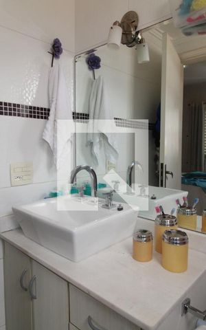 Apartamento à venda com 60m², 2 quartos e 1 vagaQuarto 1 - Banheiro