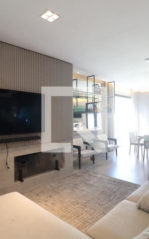 Casa de condomínio à venda com 232m², 4 quartos e 2 vagasSala