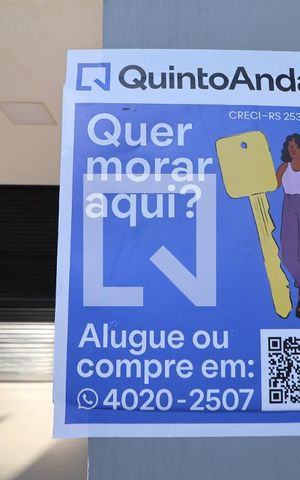 Casa de condomínio à venda com 232m², 4 quartos e 2 vagasPlaca