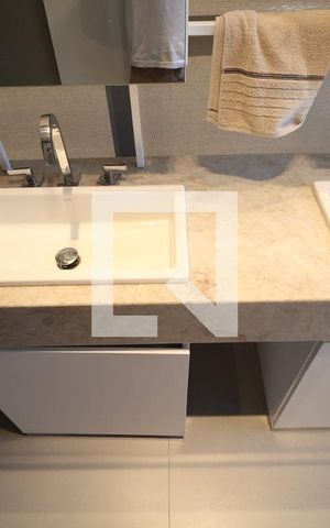 Casa de condomínio à venda com 232m², 4 quartos e 2 vagasBanheiro da Suíte
