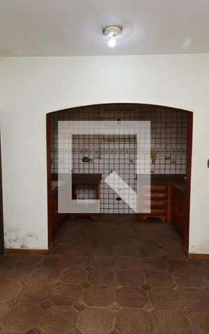 Casa para alugar com 600m², 5 quartos e 8 vagasCozinha