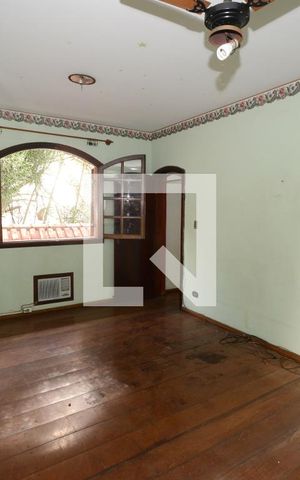 Casa para alugar com 600m², 5 quartos e 8 vagasSuíte 3