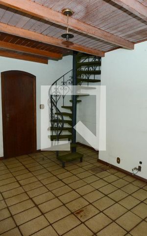 Casa para alugar com 600m², 5 quartos e 8 vagasSala - Casa 2