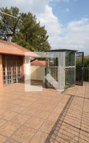 Casa para alugar com 600m², 5 quartos e 8 vagasTerraço