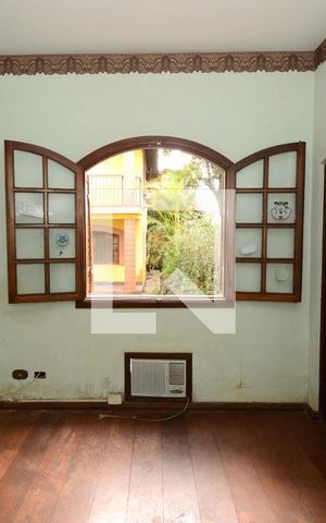 Casa para alugar com 600m², 5 quartos e 8 vagasSuíte 1