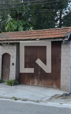 Casa para alugar com 600m², 5 quartos e 8 vagasFachada