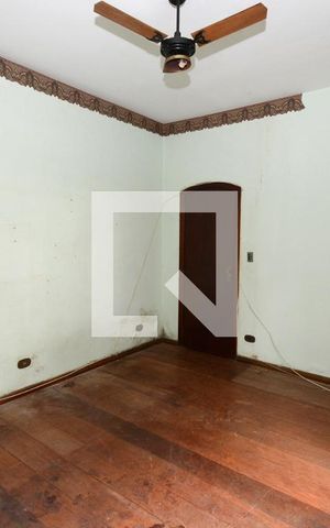 Casa para alugar com 600m², 5 quartos e 8 vagasSuíte 1