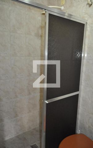 Casa para alugar com 730m², 5 quartos e 3 vagasBanheiro de Serviço