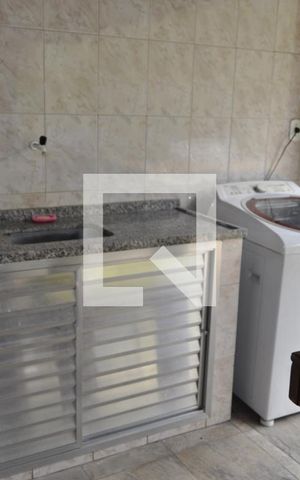 Casa para alugar com 730m², 5 quartos e 3 vagasÁrea de Serviço
