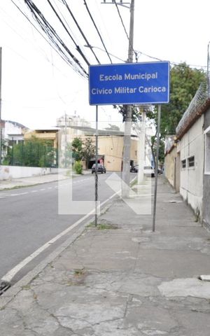 Casa para alugar com 730m², 5 quartos e 3 vagasFachada