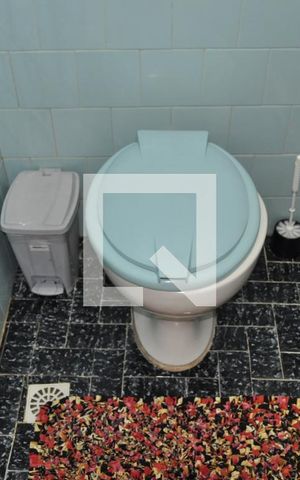 Casa para alugar com 730m², 5 quartos e 3 vagasBanheiro