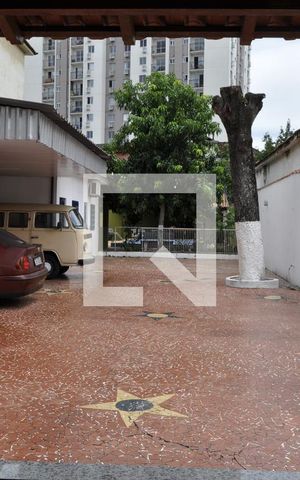 Casa para alugar com 730m², 5 quartos e 3 vagasÁrea Externa
