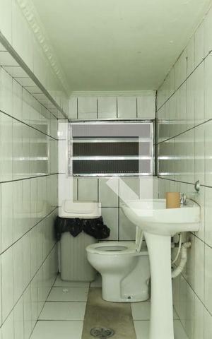 Apartamento à venda com 48m², 2 quartos e 1 vagaÁrea comum - Salão de festas - Banheiro