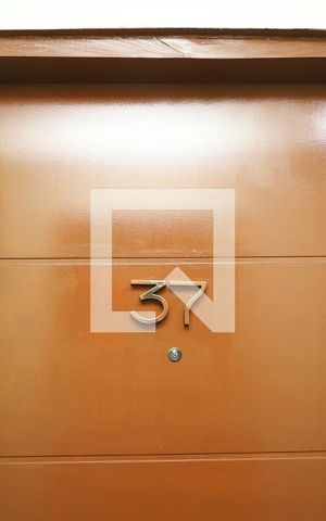 Apartamento à venda com 48m², 2 quartos e 1 vagaPorta do apartamento