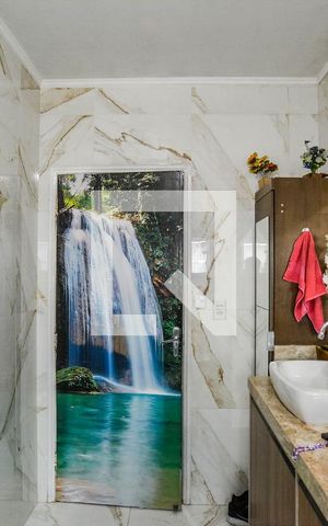 Casa à venda com 178m², 3 quartos e 4 vagas Casa à venda com 178m², 3 quartos e 4 vagasBanheiro