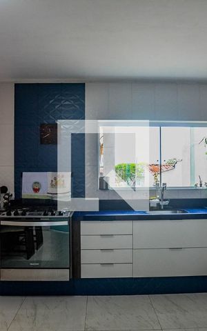 Casa à venda com 178m², 3 quartos e 4 vagas Casa à venda com 178m², 3 quartos e 4 vagasCozinha