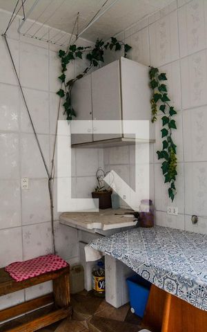 Casa à venda com 178m², 3 quartos e 4 vagas Casa à venda com 178m², 3 quartos e 4 vagasQuintal
