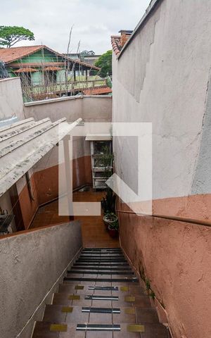 Casa à venda com 178m², 3 quartos e 4 vagas Casa à venda com 178m², 3 quartos e 4 vagasQuintal