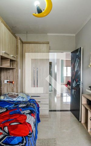 Casa à venda com 178m², 3 quartos e 4 vagas Casa à venda com 178m², 3 quartos e 4 vagasQuarto 2