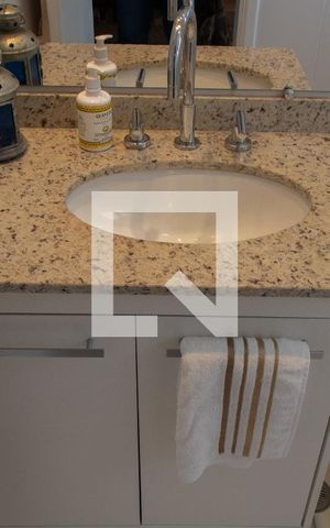 Apartamento à venda com 137m², 3 quartos e 3 vagasBANHEIRO SUITE 2