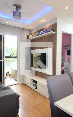 Apartamento para alugar com 45m², 2 quartos e sem vagaSala