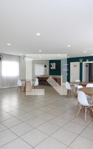 Apartamento para alugar com 45m², 2 quartos e sem vagaÁrea comum