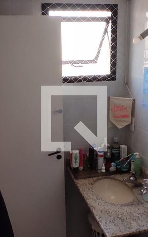 Apartamento à venda com 61m², 2 quartos e 1 vaga Apartamento à venda com 61m², 2 quartos e 1 vagaBanheiro